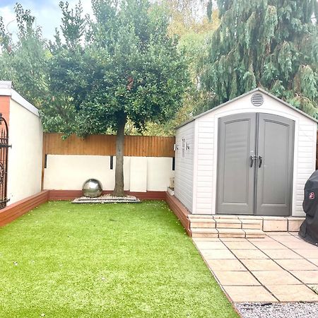 Stunning 1 Bedroom And Double Sofa Bed Near Train Station Southampton Eksteriør bilde