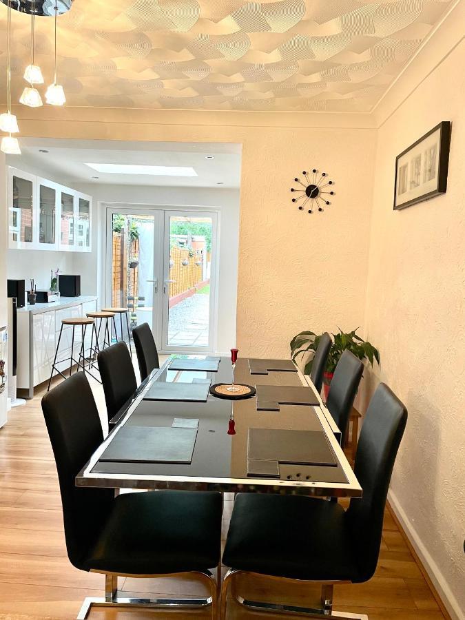 Stunning 1 Bedroom And Double Sofa Bed Near Train Station Southampton Eksteriør bilde