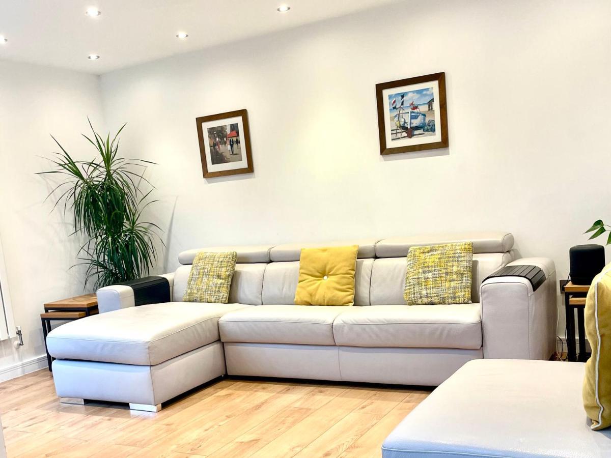 Stunning 1 Bedroom And Double Sofa Bed Near Train Station Southampton Eksteriør bilde