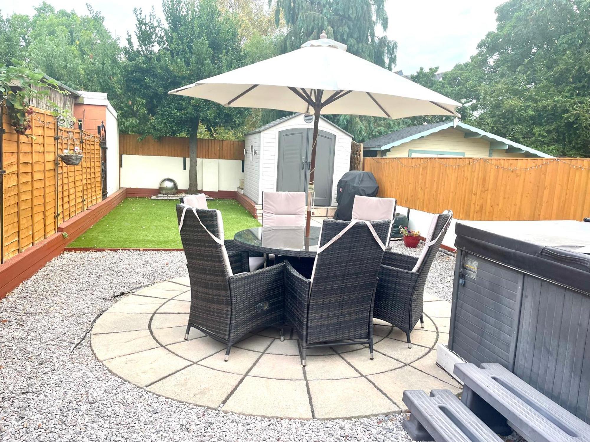 Stunning 1 Bedroom And Double Sofa Bed Near Train Station Southampton Eksteriør bilde